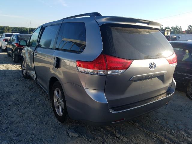 Photo 2 VIN: 5TDKK3DC5CS190677 - TOYOTA SIENNA LE 