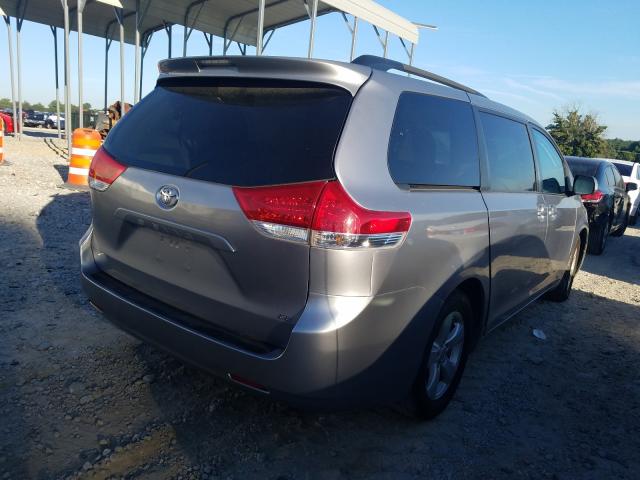 Photo 3 VIN: 5TDKK3DC5CS190677 - TOYOTA SIENNA LE 