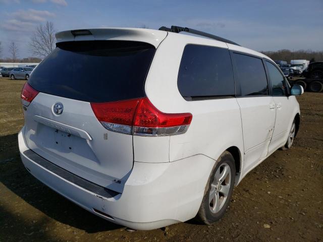 Photo 3 VIN: 5TDKK3DC5CS204688 - TOYOTA SIENNA LE 