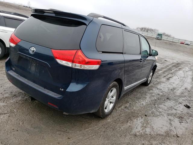 Photo 2 VIN: 5TDKK3DC5CS209048 - TOYOTA SIENNA LE 