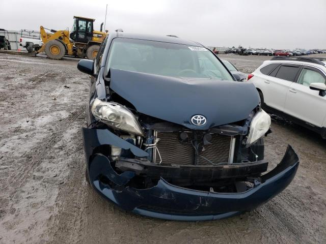 Photo 4 VIN: 5TDKK3DC5CS209048 - TOYOTA SIENNA LE 