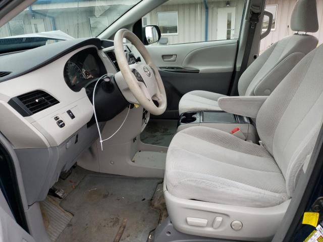 Photo 6 VIN: 5TDKK3DC5CS209048 - TOYOTA SIENNA LE 