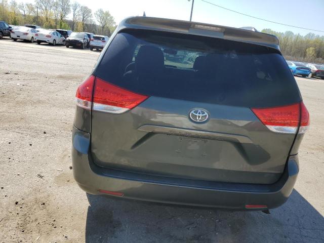 Photo 5 VIN: 5TDKK3DC5CS217747 - TOYOTA SIENNA LE 