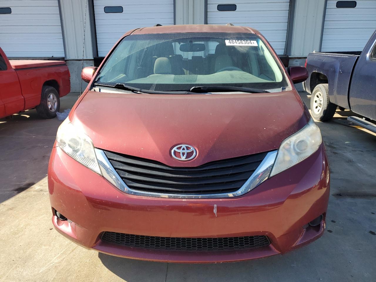 Photo 4 VIN: 5TDKK3DC5CS218106 - TOYOTA SIENNA 