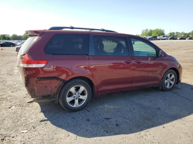 Photo 2 VIN: 5TDKK3DC5CS218588 - TOYOTA SIENNA LE 