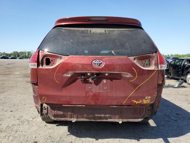 Photo 5 VIN: 5TDKK3DC5CS218588 - TOYOTA SIENNA LE 