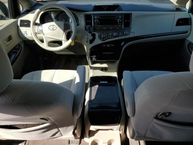 Photo 7 VIN: 5TDKK3DC5CS218588 - TOYOTA SIENNA LE 