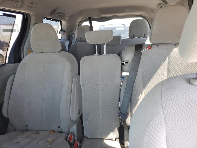 Photo 9 VIN: 5TDKK3DC5CS226173 - TOYOTA SIENNA LE 