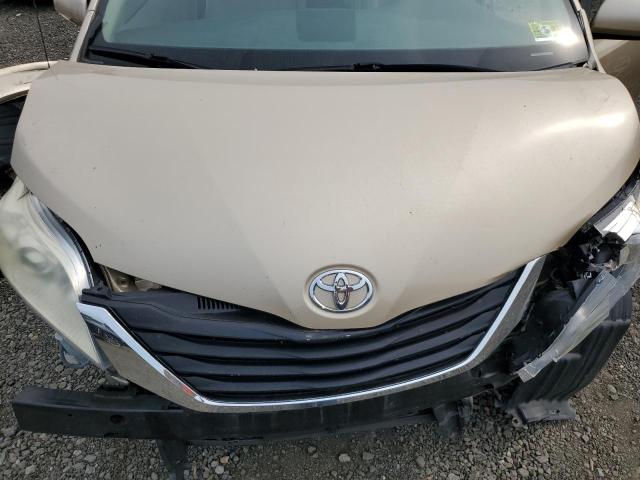 Photo 11 VIN: 5TDKK3DC5CS235228 - TOYOTA SIENNA LE 