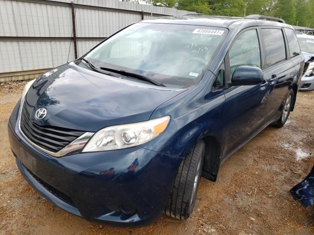 Photo 1 VIN: 5TDKK3DC5CS236427 - TOYOTA SIENNA LE 