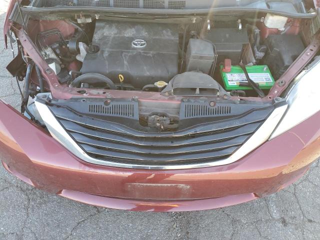 Photo 11 VIN: 5TDKK3DC5CS246309 - TOYOTA SIENNA LE 