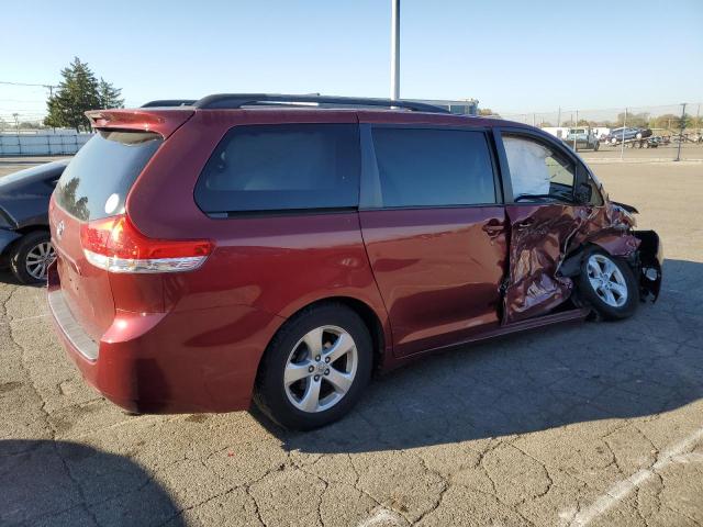 Photo 2 VIN: 5TDKK3DC5CS246309 - TOYOTA SIENNA LE 