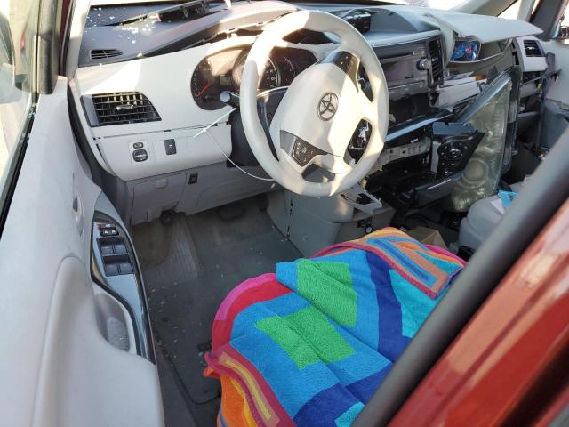 Photo 7 VIN: 5TDKK3DC5CS246309 - TOYOTA SIENNA LE 