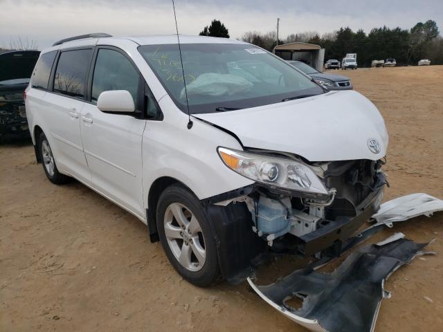 Photo 0 VIN: 5TDKK3DC5CS250750 - TOYOTA SIENNA LE 