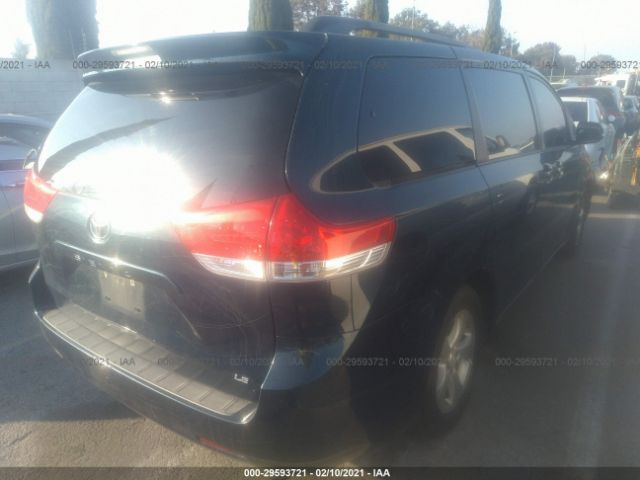 Photo 3 VIN: 5TDKK3DC5CS271713 - TOYOTA SIENNA 