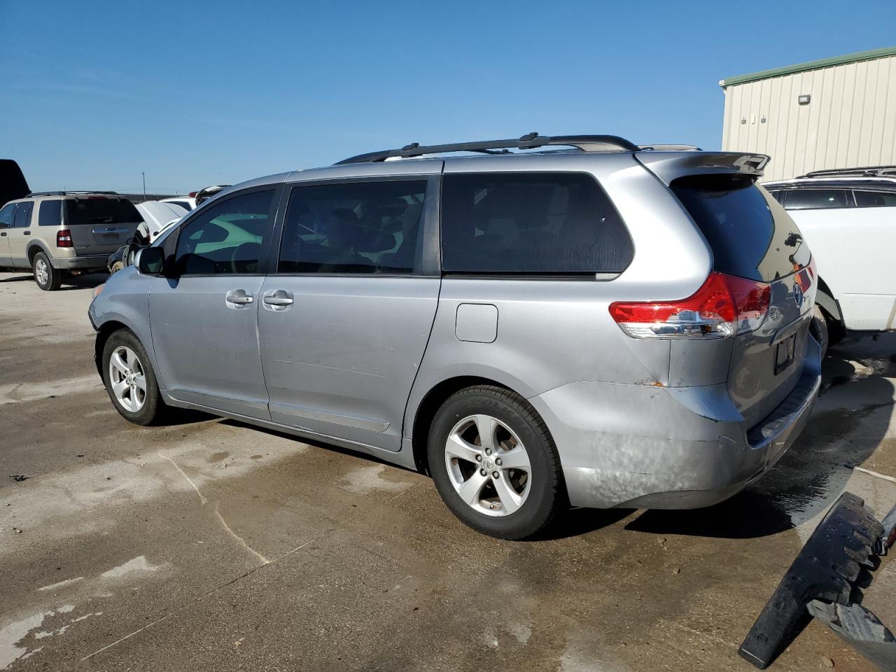 Photo 1 VIN: 5TDKK3DC5CS275373 - TOYOTA SIENNA 