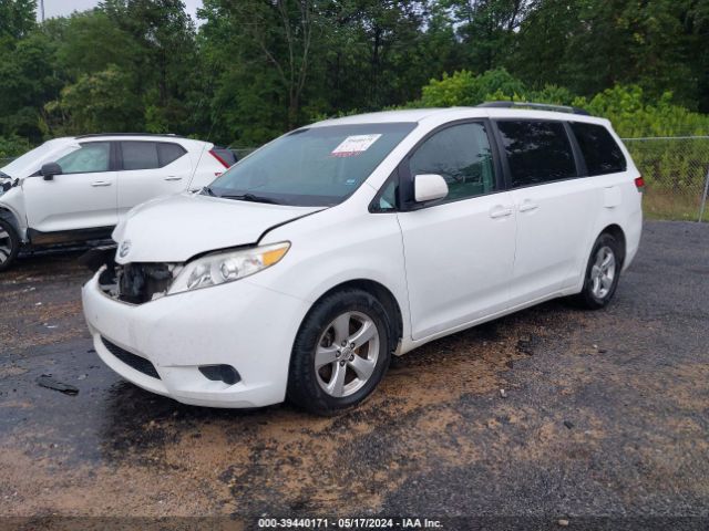 Photo 1 VIN: 5TDKK3DC5CS275910 - TOYOTA SIENNA 