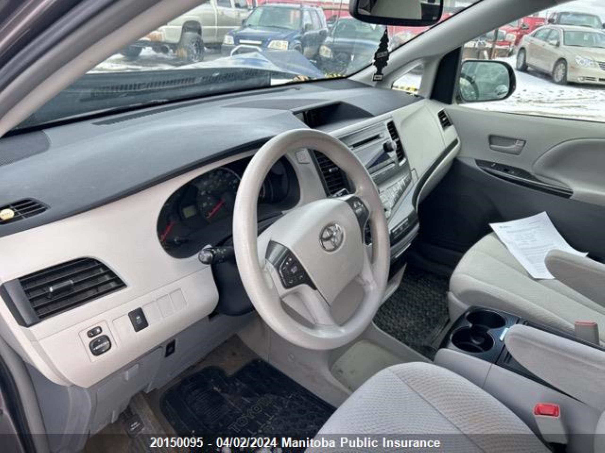 Photo 4 VIN: 5TDKK3DC5DS281661 - TOYOTA NULL 