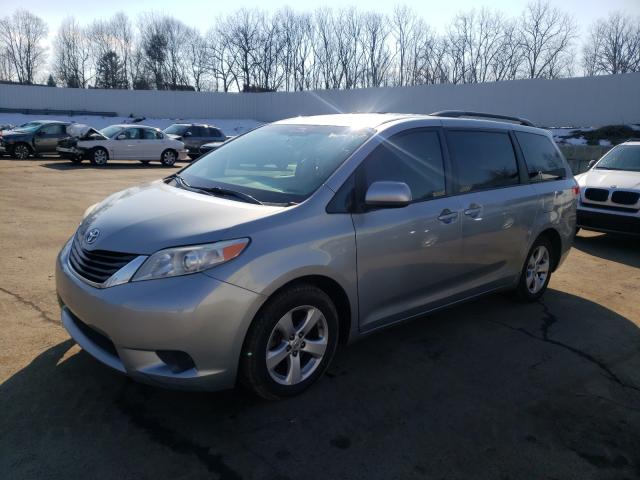 Photo 1 VIN: 5TDKK3DC5DS284933 - TOYOTA SIENNA LE 