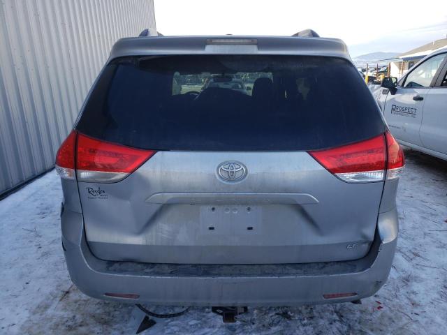 Photo 5 VIN: 5TDKK3DC5DS299870 - TOYOTA SIENNA LE 