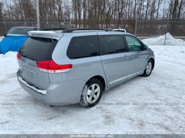 Photo 3 VIN: 5TDKK3DC5DS309345 - TOYOTA SIENNA 