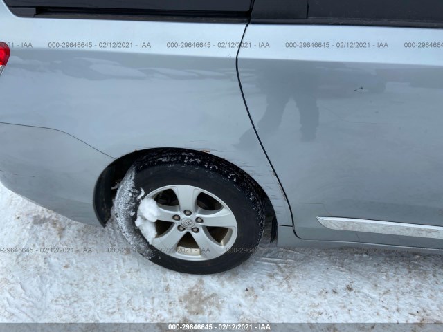 Photo 5 VIN: 5TDKK3DC5DS309345 - TOYOTA SIENNA 