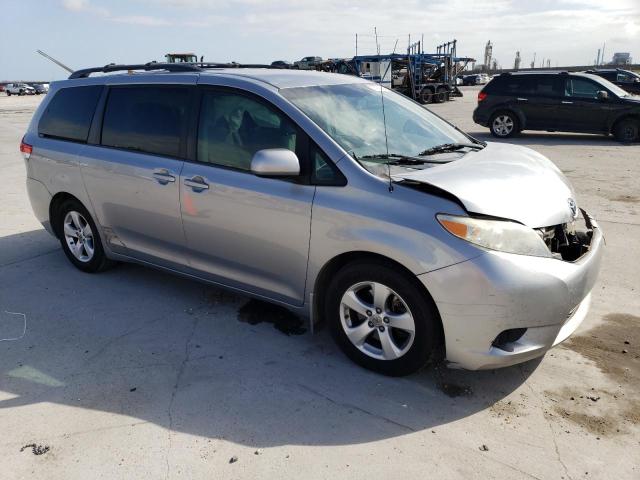 Photo 3 VIN: 5TDKK3DC5DS322256 - TOYOTA SIENNA LE 