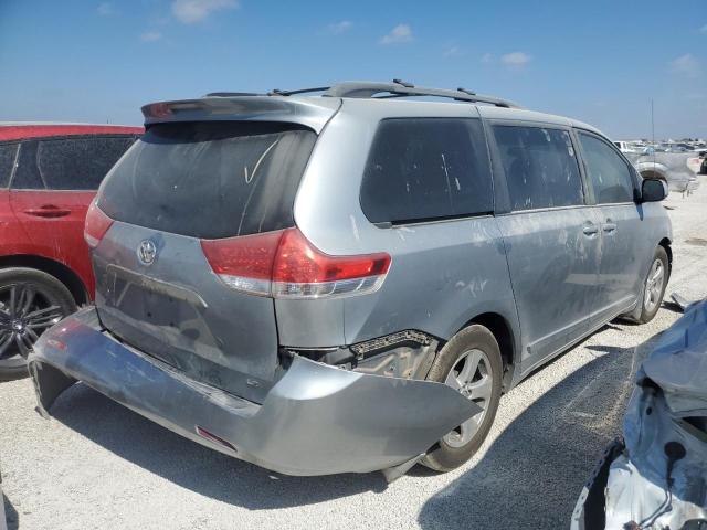 Photo 2 VIN: 5TDKK3DC5DS324251 - TOYOTA SIENNA LE 