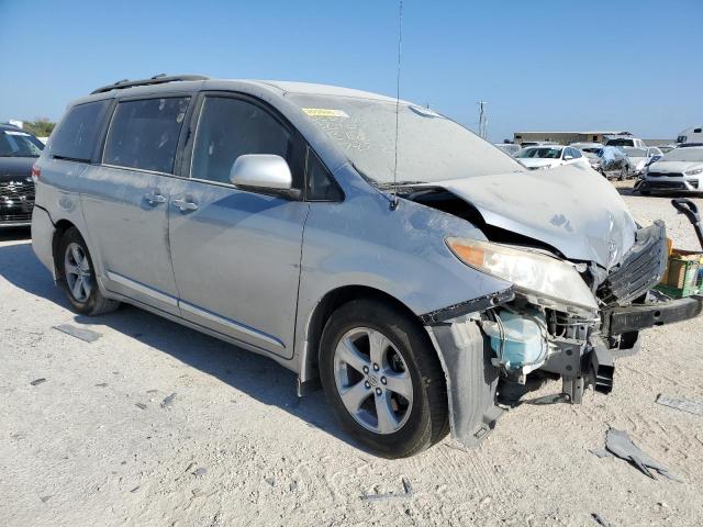 Photo 3 VIN: 5TDKK3DC5DS324251 - TOYOTA SIENNA LE 