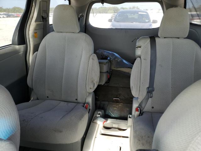 Photo 9 VIN: 5TDKK3DC5DS324251 - TOYOTA SIENNA LE 