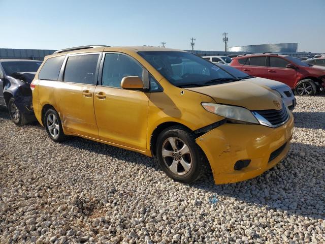 Photo 3 VIN: 5TDKK3DC5DS335220 - TOYOTA SIENNA LE 