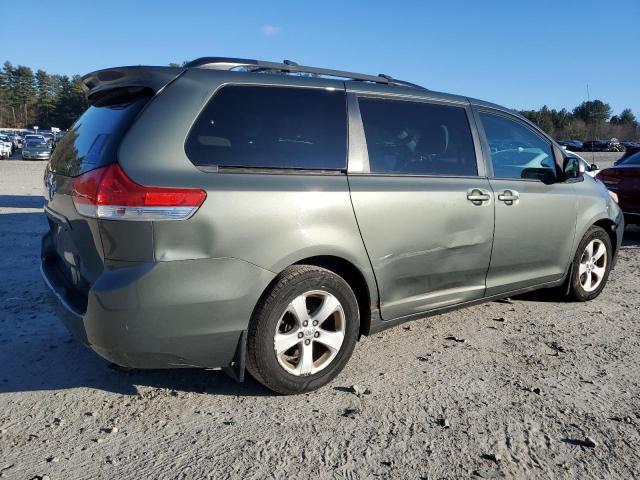 Photo 2 VIN: 5TDKK3DC5DS337355 - TOYOTA SIENNA LE 