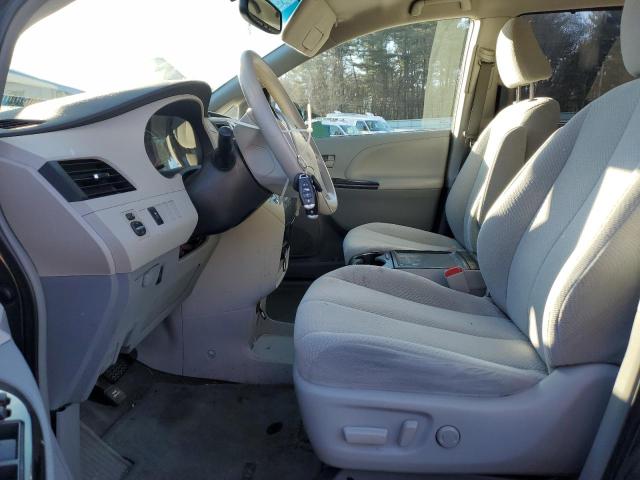 Photo 6 VIN: 5TDKK3DC5DS337355 - TOYOTA SIENNA LE 