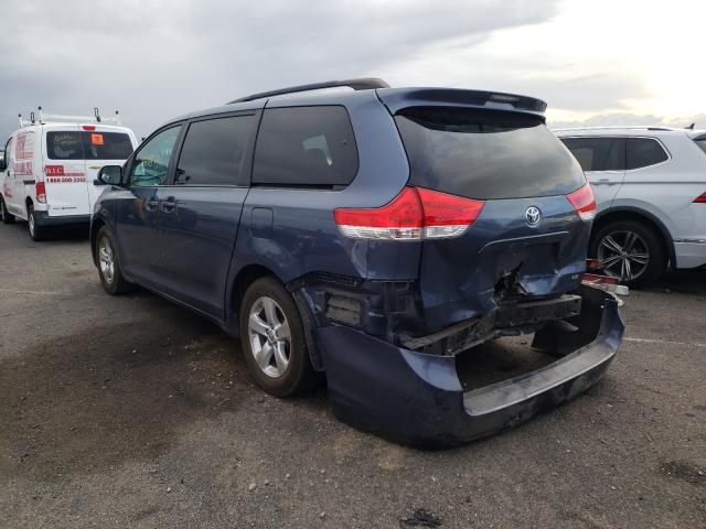 Photo 2 VIN: 5TDKK3DC5DS337985 - TOYOTA SIENNA LE 