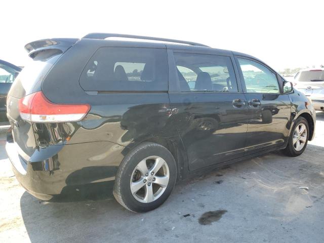 Photo 2 VIN: 5TDKK3DC5DS338246 - TOYOTA SIENNA LE 