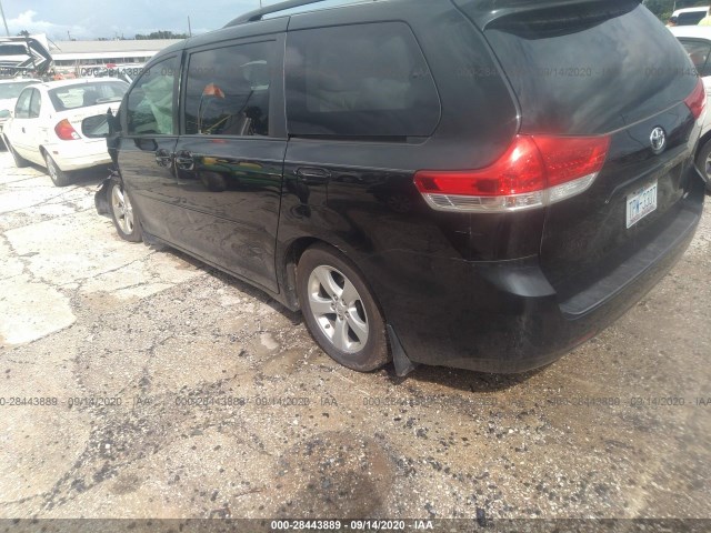 Photo 2 VIN: 5TDKK3DC5DS341244 - TOYOTA SIENNA 