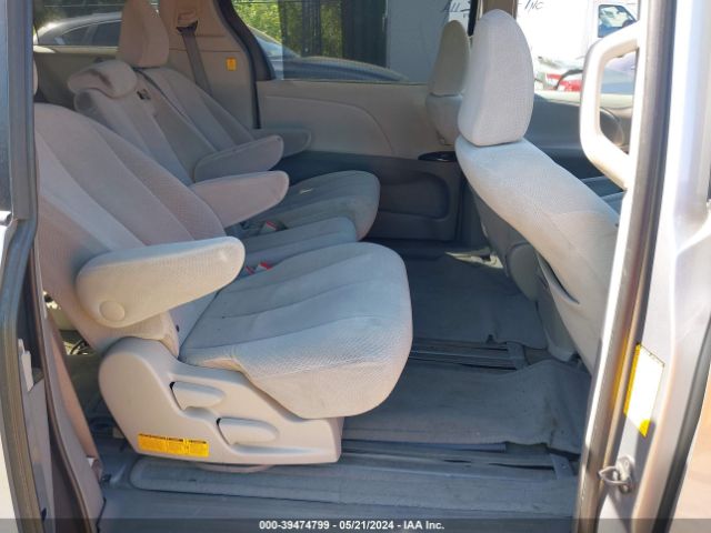 Photo 7 VIN: 5TDKK3DC5DS378262 - TOYOTA SIENNA 