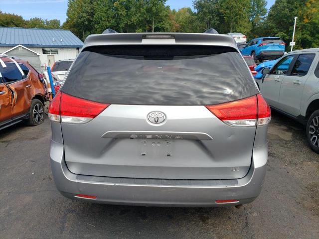 Photo 5 VIN: 5TDKK3DC5DS381064 - TOYOTA SIENNA LE 