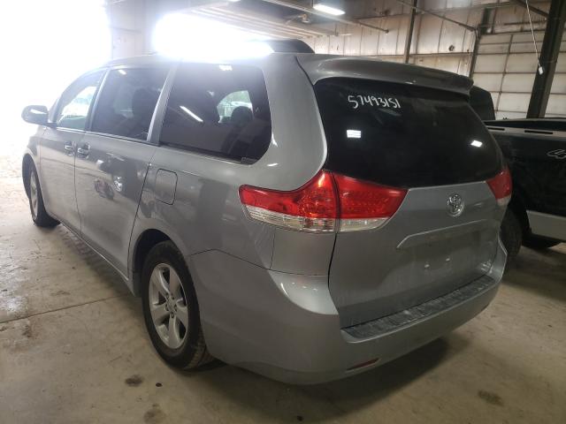 Photo 2 VIN: 5TDKK3DC5ES415229 - TOYOTA SIENNA LE 