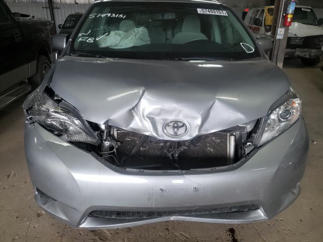 Photo 8 VIN: 5TDKK3DC5ES415229 - TOYOTA SIENNA LE 