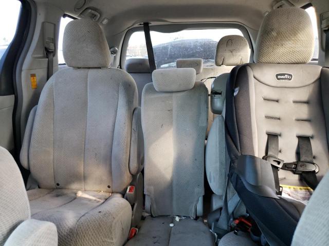 Photo 9 VIN: 5TDKK3DC5ES440065 - TOYOTA SIENNA LE 