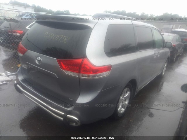 Photo 3 VIN: 5TDKK3DC5ES446769 - TOYOTA SIENNA 