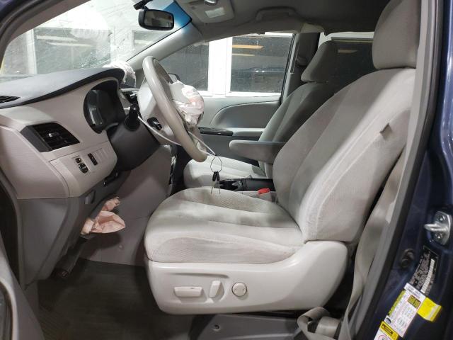 Photo 6 VIN: 5TDKK3DC5ES463796 - TOYOTA SIENNA LE 