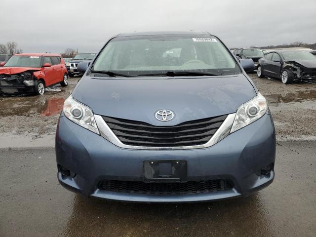 Photo 4 VIN: 5TDKK3DC5ES483885 - TOYOTA SIENNA 