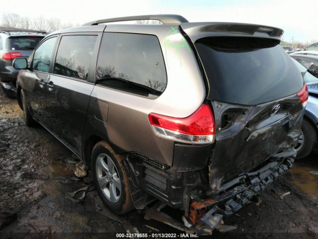 Photo 2 VIN: 5TDKK3DC5ES484082 - TOYOTA SIENNA 