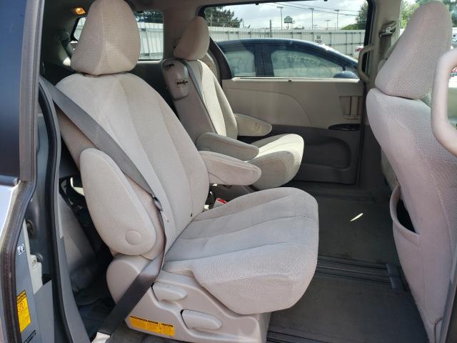 Photo 5 VIN: 5TDKK3DC5ES495664 - TOYOTA SIENNA LE 