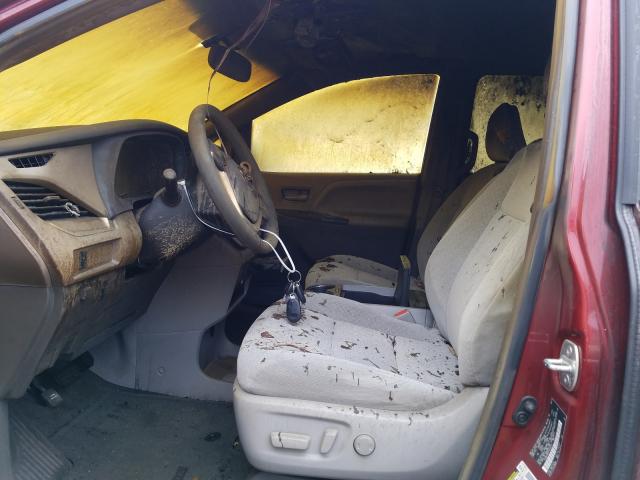 Photo 4 VIN: 5TDKK3DC5FS534271 - TOYOTA SIENNA LE 