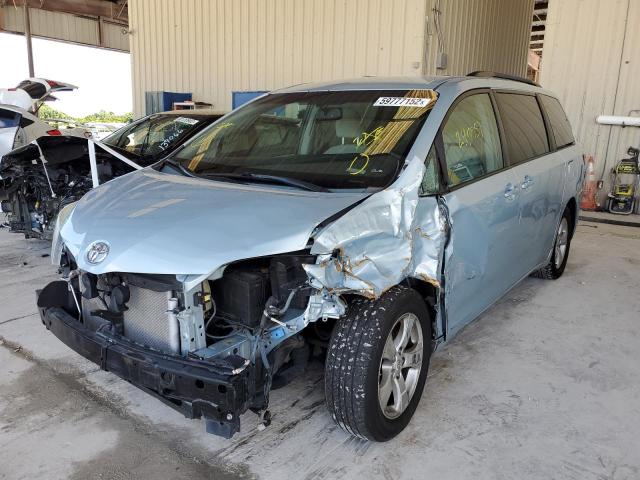 Photo 1 VIN: 5TDKK3DC5FS558229 - TOYOTA SIENNA LE 