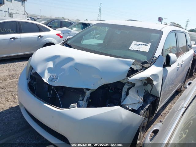 Photo 1 VIN: 5TDKK3DC5FS564032 - TOYOTA SIENNA 