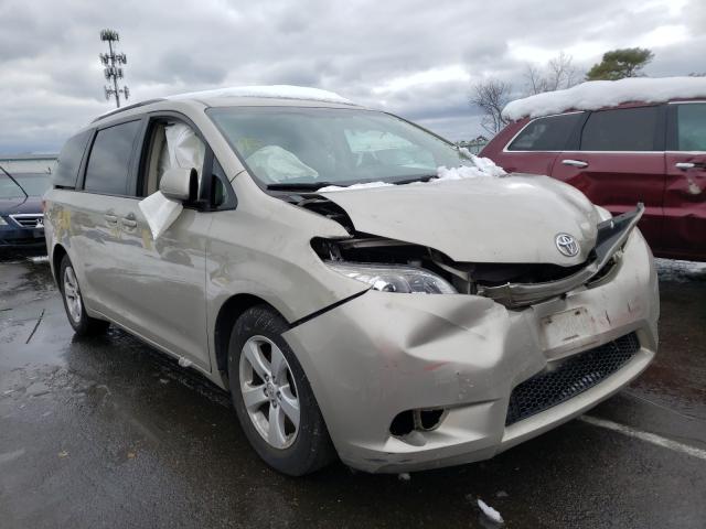 Photo 0 VIN: 5TDKK3DC5FS597354 - TOYOTA SIENNA LE 